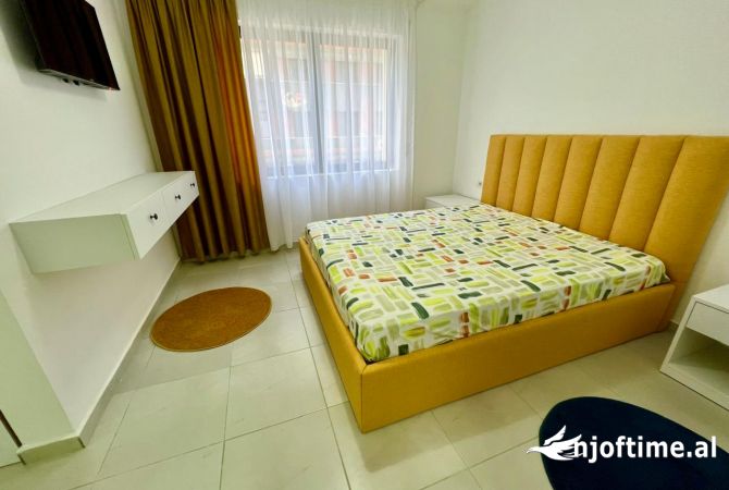 Shtepi me qera 2+1 ne Tirane - 800 Euro