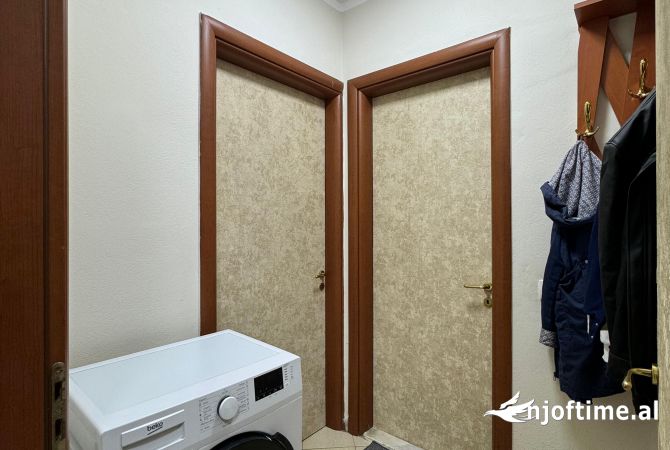 Shtepi me qera 2+1 ne Tirane - 650 Euro
