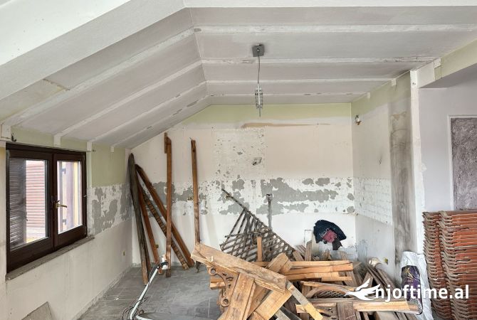 Shtepi ne shitje 2+1 ne Tirane - 370,000 Euro