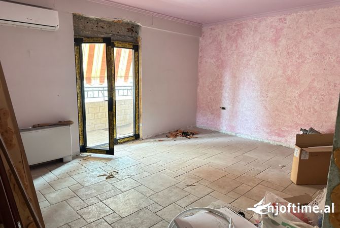 Shtepi ne shitje 2+1 ne Tirane - 370,000 Euro