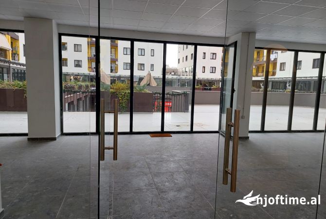 Ambient biznesi me qera 1+1 ne Tirane - 1,300 Euro