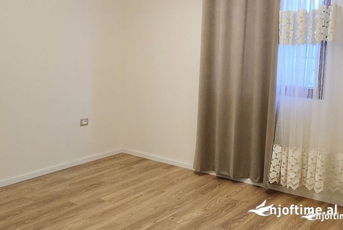 Shtepi me qera Shtepi Private ne Tirane, 1+1, Mobilimi E mobiluar, Pagesa 600  Euro.