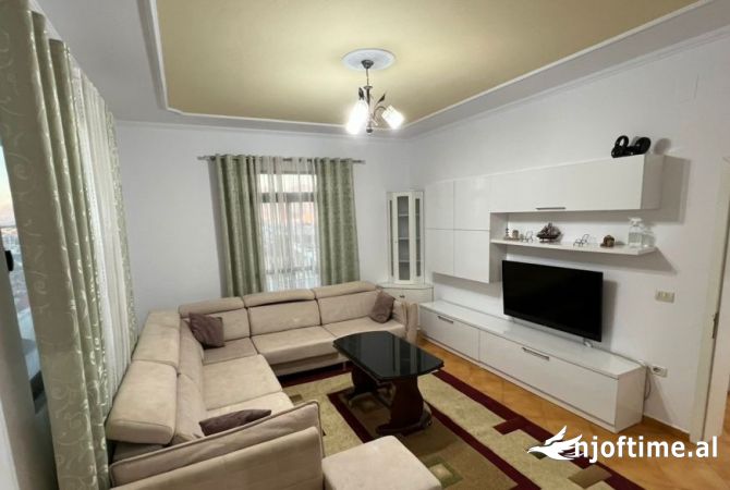 Shtepi me qera 2+1 ne Tirane - 450 Euro