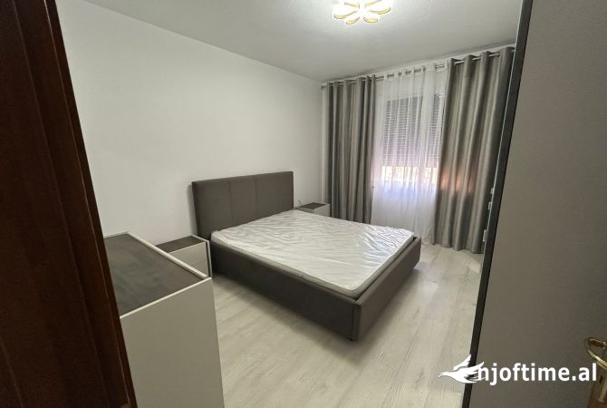 Shtepi me qera 1+1 ne Tirane - 63,000 Leke