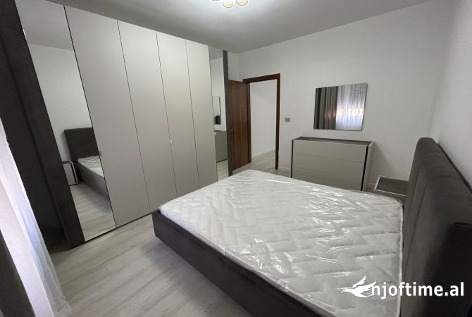 Shtepi me qera 1+1 ne Tirane - 63,000 Leke