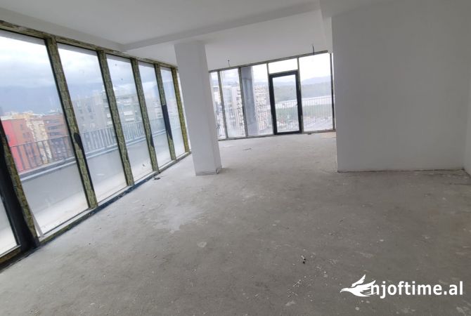Shtepi ne shitje 3+1 ne Tirane - 646,360 Euro