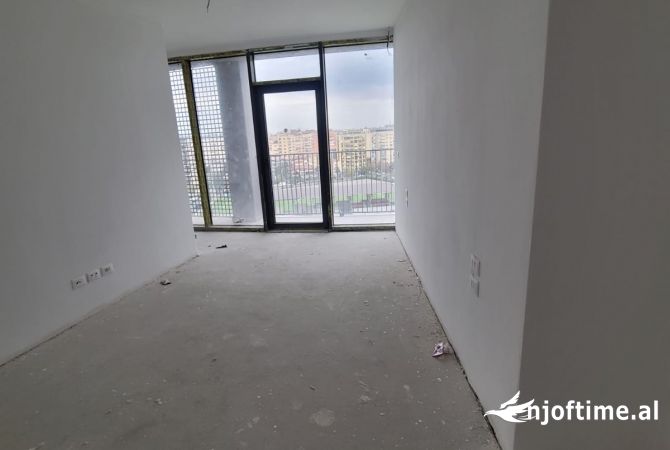 Shtepi ne shitje Apartament ne Tirane, 3+1, Mobilimi Bosh, pa mobiluar, Pagesa 646,360  Euro.