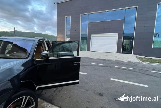 Jepet me qera ambjent biznesi ne Vaqarr/ 600 euro