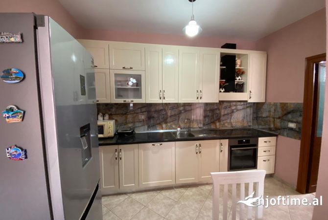 Shtepi me qera 2+1 ne Tirane - 600 Euro