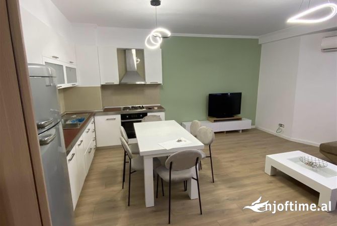 Shtepi me qera 2+1 ne Tirane - 550 Euro