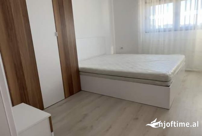 Shtepi me qera 2+1 ne Tirane - 550 Euro