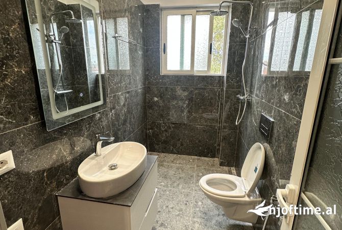 Shtepi ne shitje 1+1 ne Tirane - 125,000 Euro