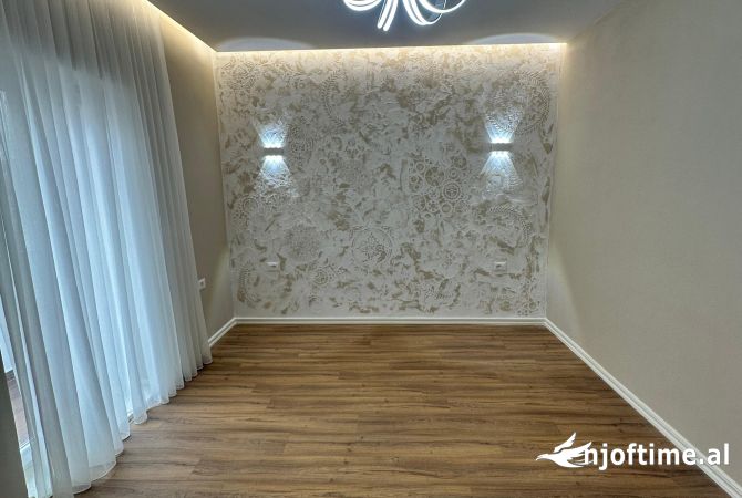 Shtepi ne shitje 1+1 ne Tirane - 125,000 Euro