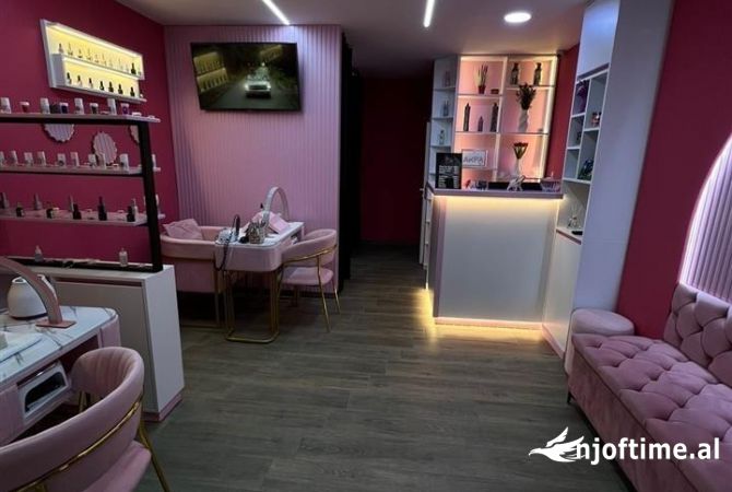 Ambient biznesi me qera 3+1 ne Tirane - 350 Euro