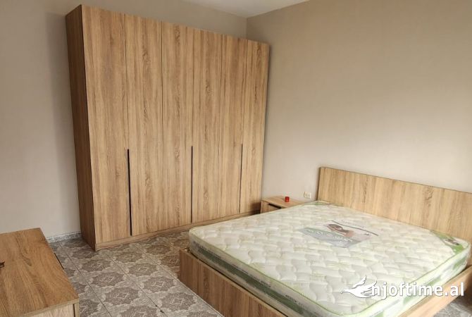 Shtepi me qera 1+1 ne Tirane - 450 Euro