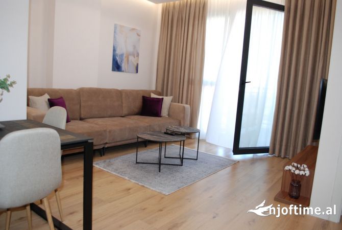 Casa in affitto 1+1 a Tirana - 1,600 Euro