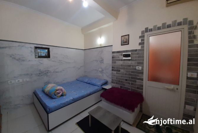 Shtepi me qera Garsoniere ne Tirane - 340 Euro