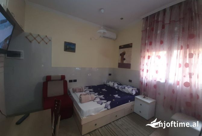 Shtepi me qera Garsoniere ne Tirane - 450 Euro