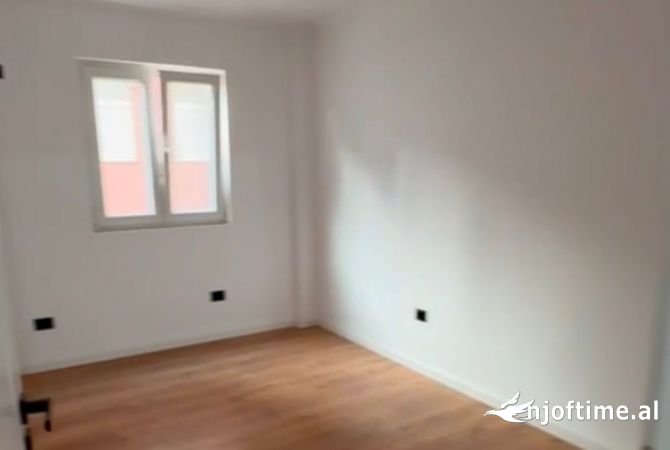 Shtepi ne shitje 2+1 ne Tirane - 160,000 Euro