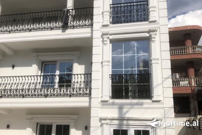 Shtepi me qera 2+1 ne Tirane - 1,100 Euro