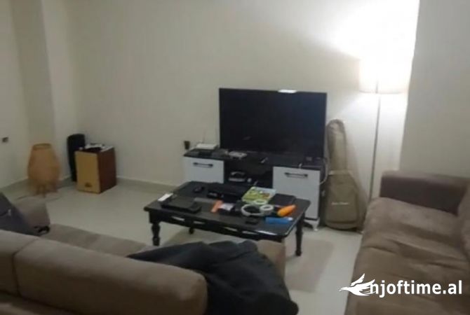 Shtepi me qera 2+1 ne Tirane - 500 Euro