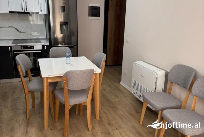 Shtepi me qera 2+1 ne Tirane - 500 Euro