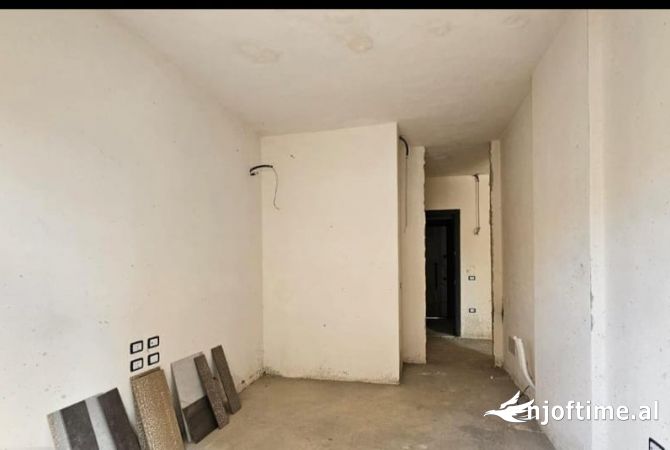Shtepi ne shitje 2+1 ne Tirane - 281,000 Euro
