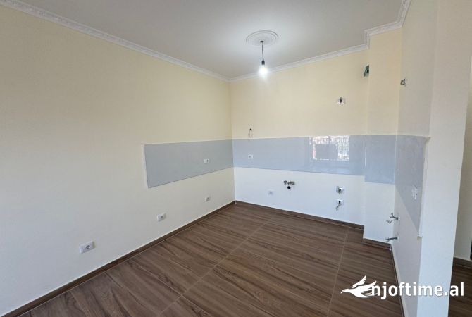 Shtepi ne shitje 2+1 ne Tirane - 110,000 Euro