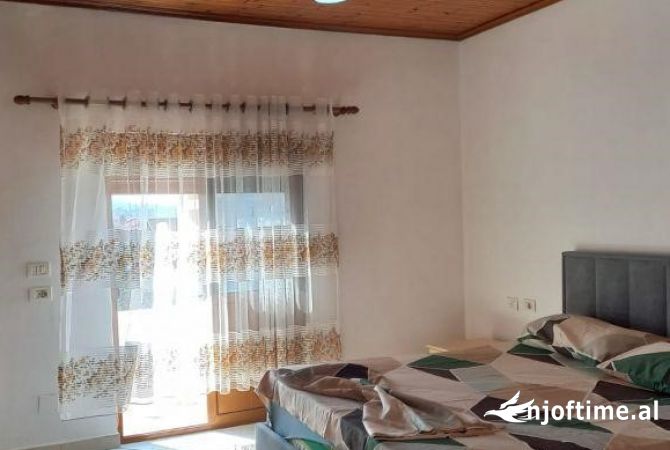 Shtepi me qera 2+1 ne Tirane - 450 Euro