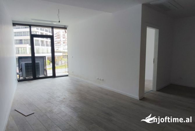Ambient biznesi me qera 3+1 ne Tirane - 1,200 Euro