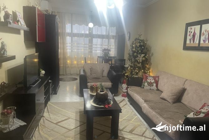Shtepi me qera 2+1 ne Tirane - 500 Euro