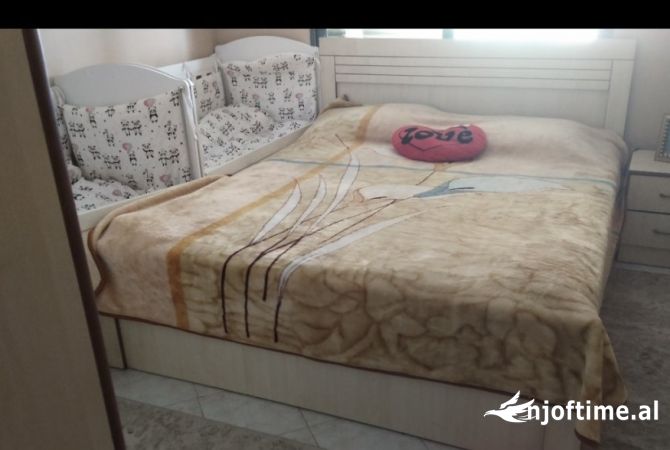 Shtepi me qera 2+1 ne Tirane - 500 Euro
