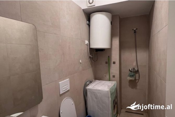 Shtepi me qera Apartament ne Tirane, Garsoniere, Mobilimi E mobiluar, Pagesa 350  Euro.