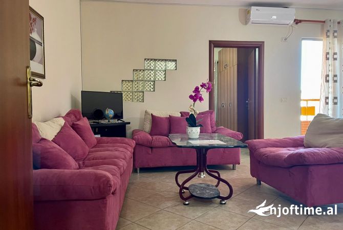 Shtepi me qera Apartament ne Tirane, 1+1, Mobilimi E mobiluar, Pagesa 45,000  Leke.