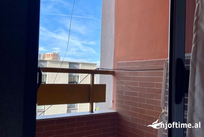 Shtepi me qera Apartament ne Tirane, 1+1, Mobilimi E mobiluar, Pagesa 45,000  Leke.