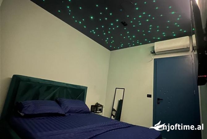 Shtepi me qera Apartament ne Tirane, 1+1, Mobilimi E mobiluar, Pagesa 500  Euro.