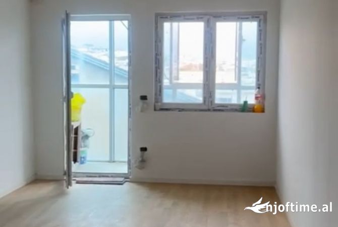 Shtepi ne shitje 2+1 ne Tirane - 105,000 Euro