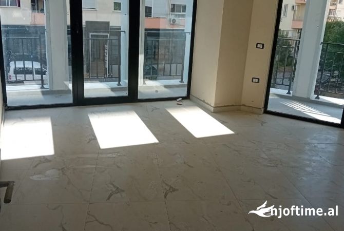 Apartment for rent in Tirana 2+1, Emty