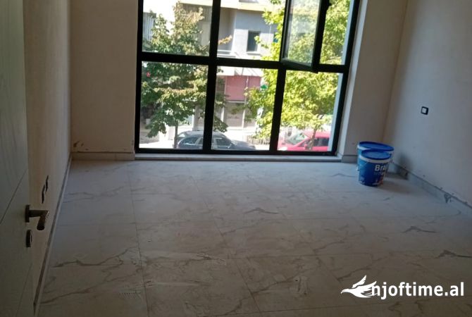 Shtepi me qera 2+1 ne Tirane - 45,000 Leke