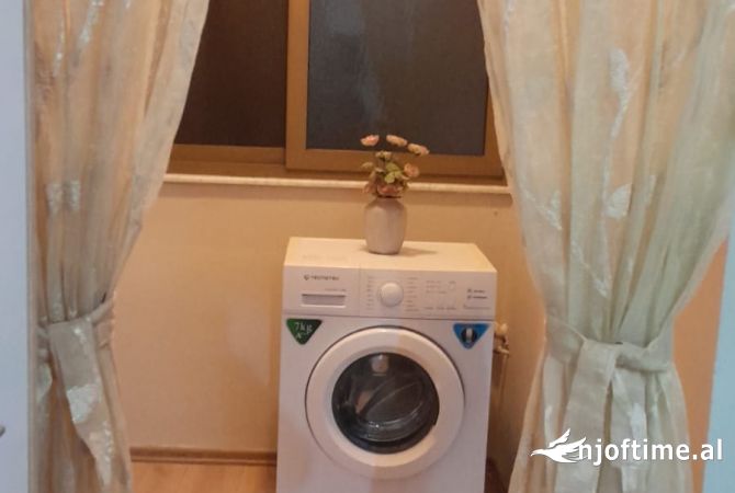 Shtepi me qera 1+1 ne Tirane - 45,000 Leke