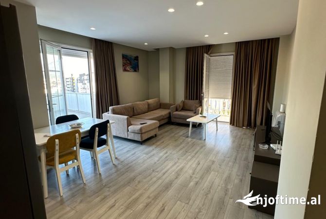Shtepi me qera 2+1 ne Tirane - 500 Euro