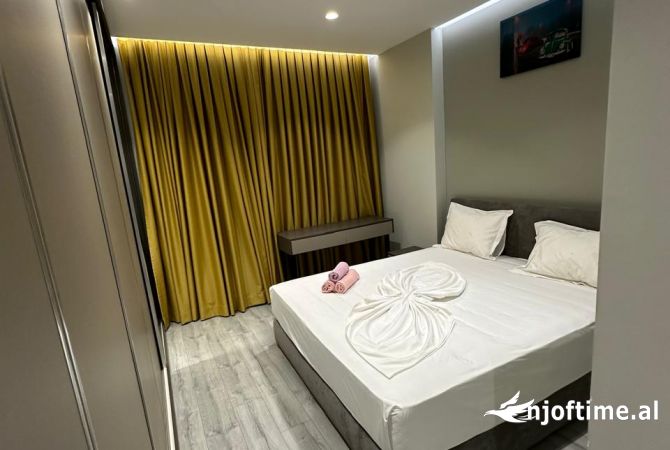 Shtepi me qera Apartament ne Tirane, 2+1, Mobilimi E mobiluar, Pagesa 500  Euro.