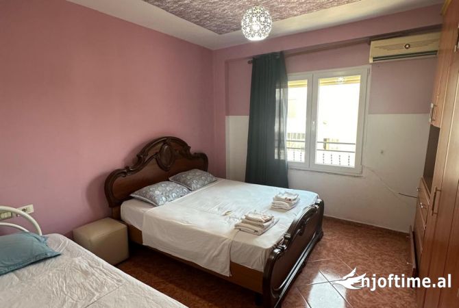 Shtepi ne shitje Apartament ne Durres, 1+1, Mobilimi E mobiluar, Pagesa 75,000  Euro.