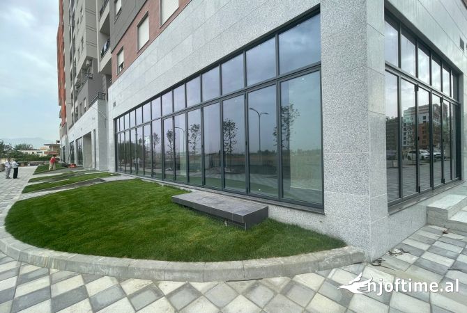Ambient biznesi me qera 1+1 ne Tirane - 2,000 Euro