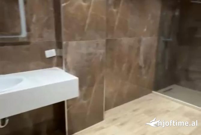 Shtepi me qera Apartament ne Tirane, 1+1, Mobilimi E mobiluar, Pagesa 500  Euro.