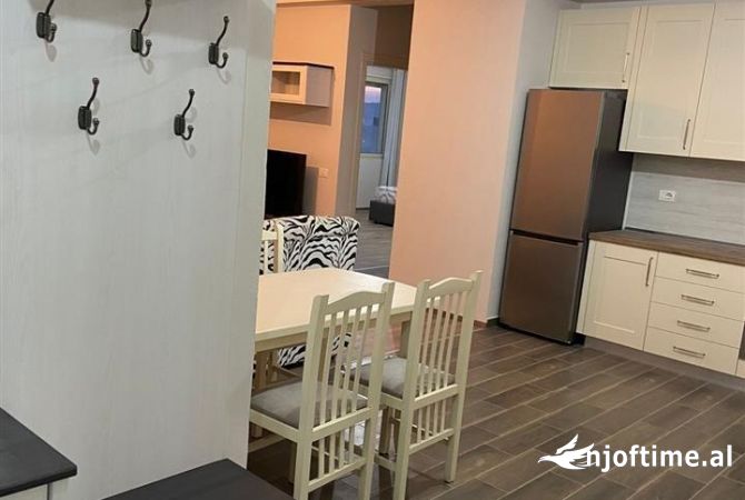 Shtepi me qera 2+1 ne Tirane - 55,000 Leke