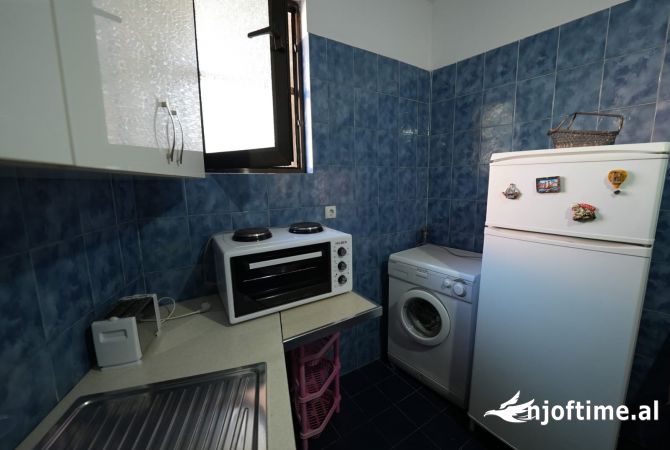 Shtepi me qera Apartament ne Tirane, 1+1, Mobilimi E mobiluar, Pagesa 35,000  Leke.