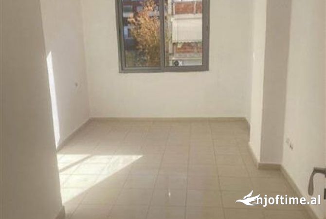 Shtepi ne shitje 1+1 ne Tirane - 85,000 Euro