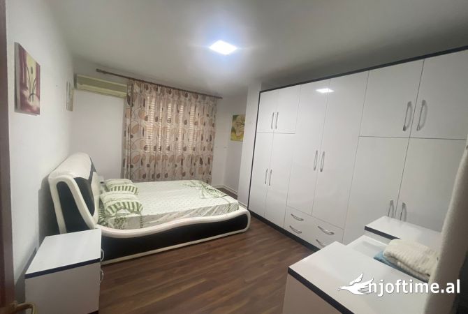 Shtepi me qera 3+1 ne Tirane - 800 Euro