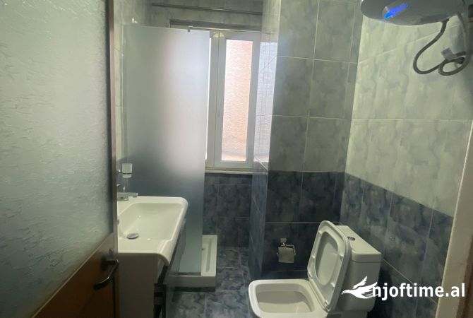 Shtepi me qera 3+1 ne Tirane - 800 Euro